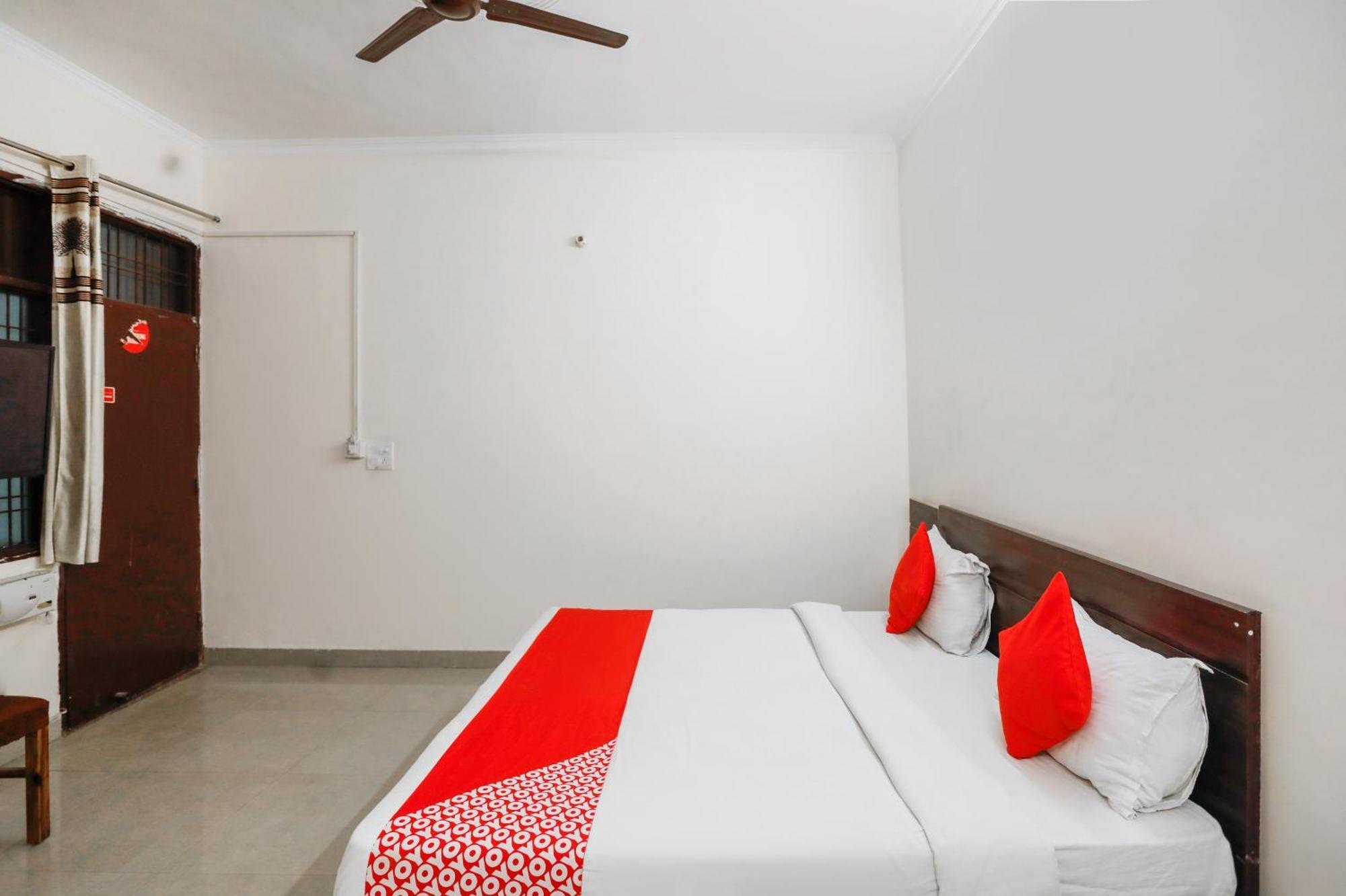 Hotel O Av Residency Near Botanic Garden Of Indian Republic Noida Exterior photo
