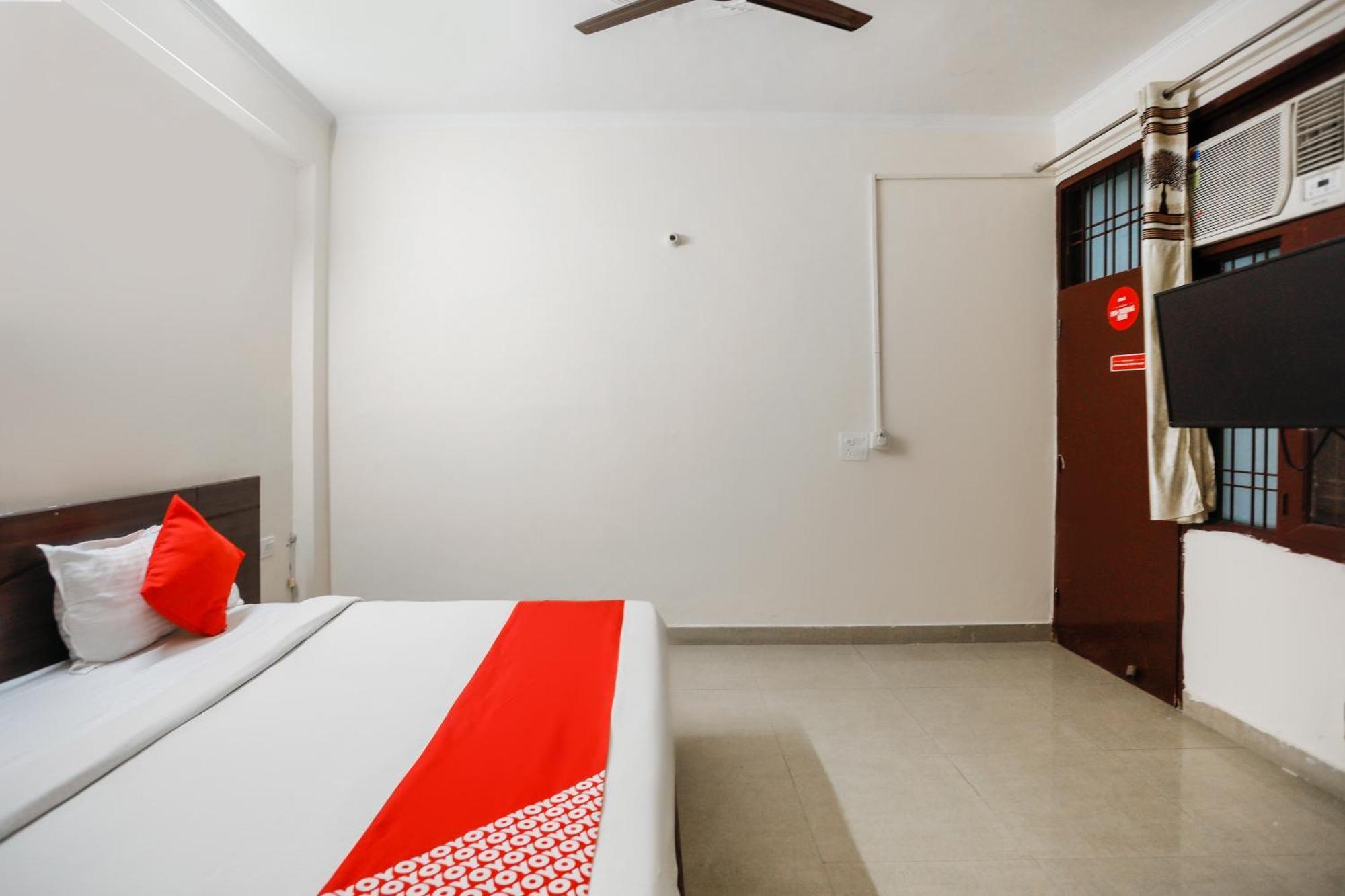 Hotel O Av Residency Near Botanic Garden Of Indian Republic Noida Exterior photo