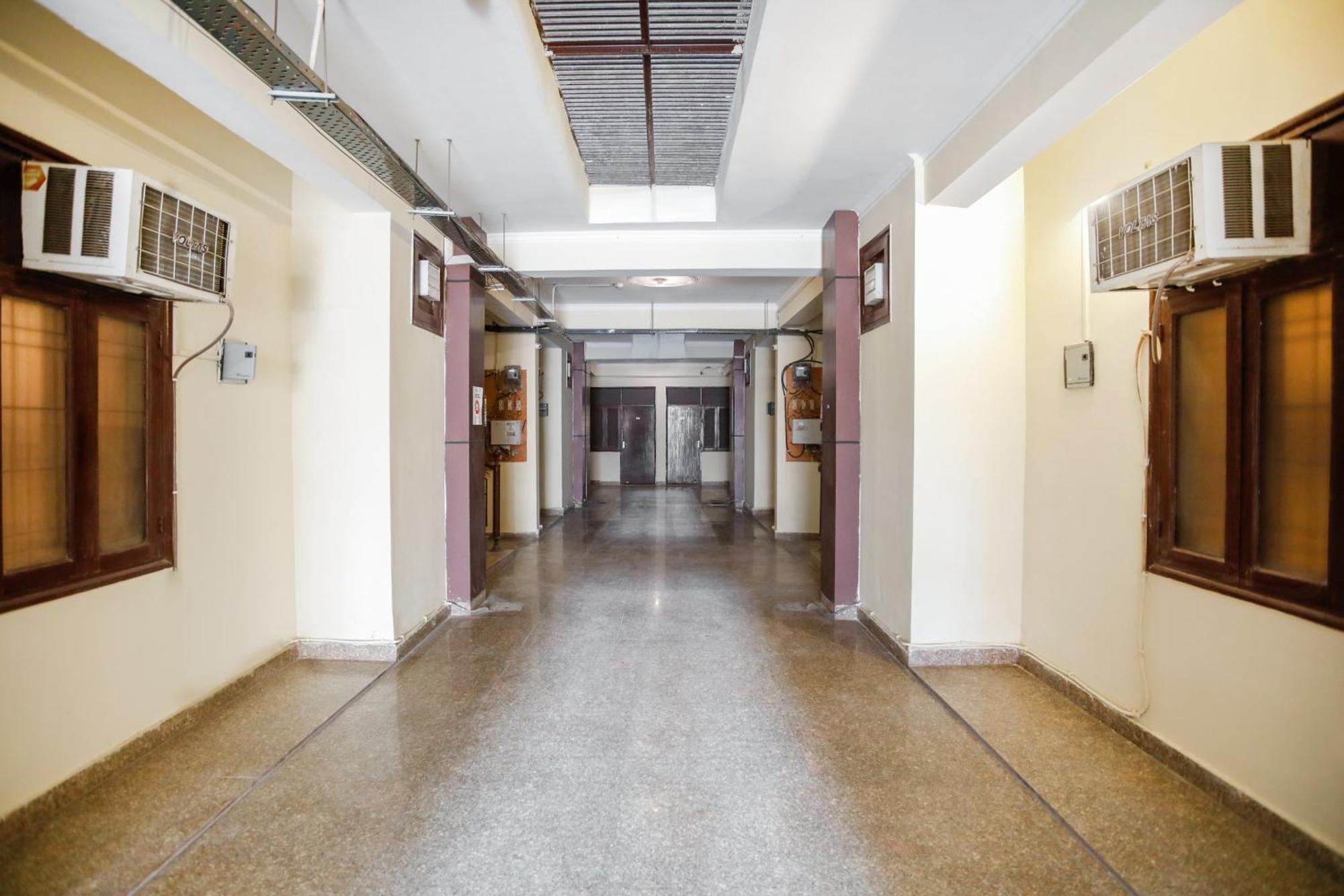 Hotel O Av Residency Near Botanic Garden Of Indian Republic Noida Exterior photo