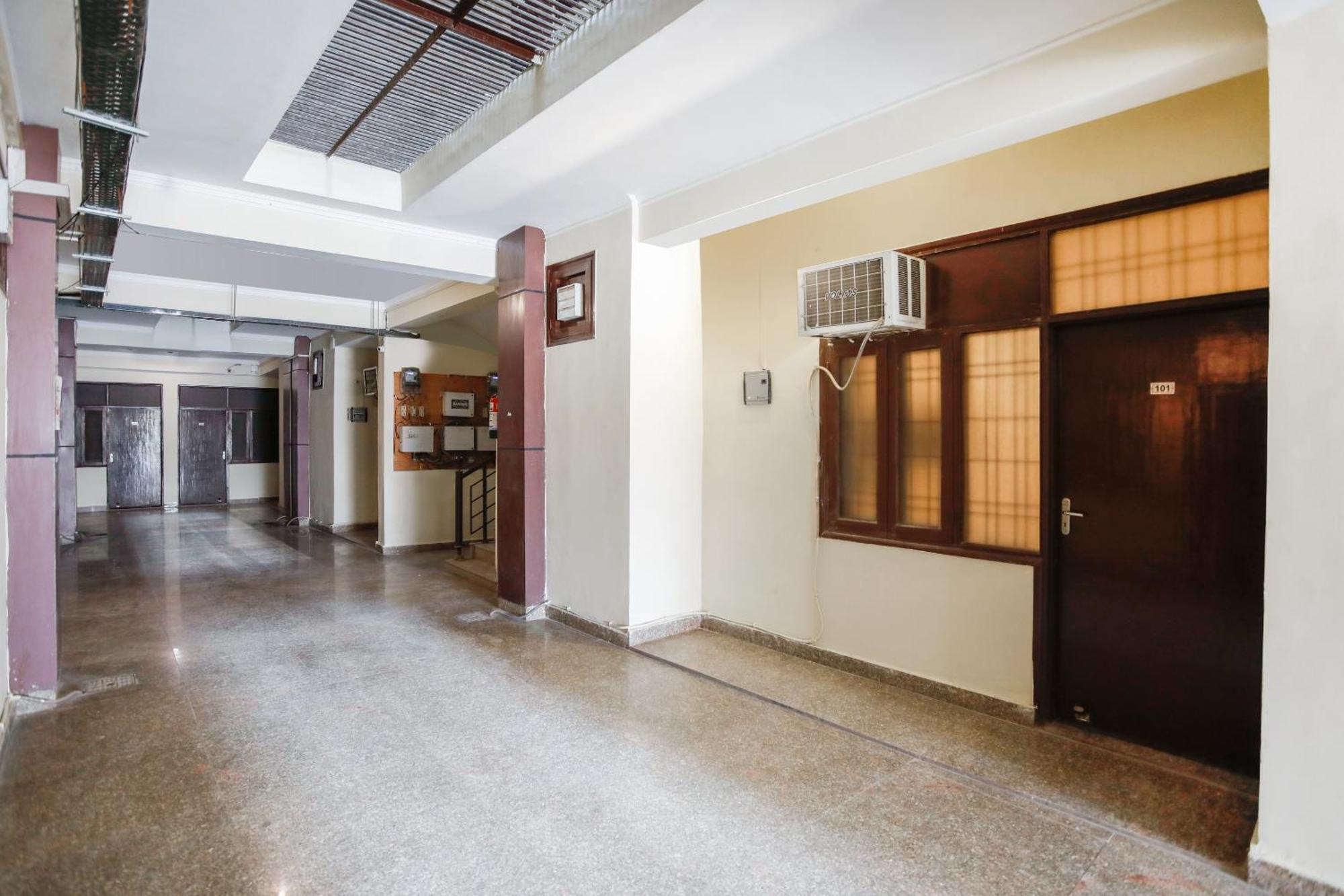 Hotel O Av Residency Near Botanic Garden Of Indian Republic Noida Exterior photo