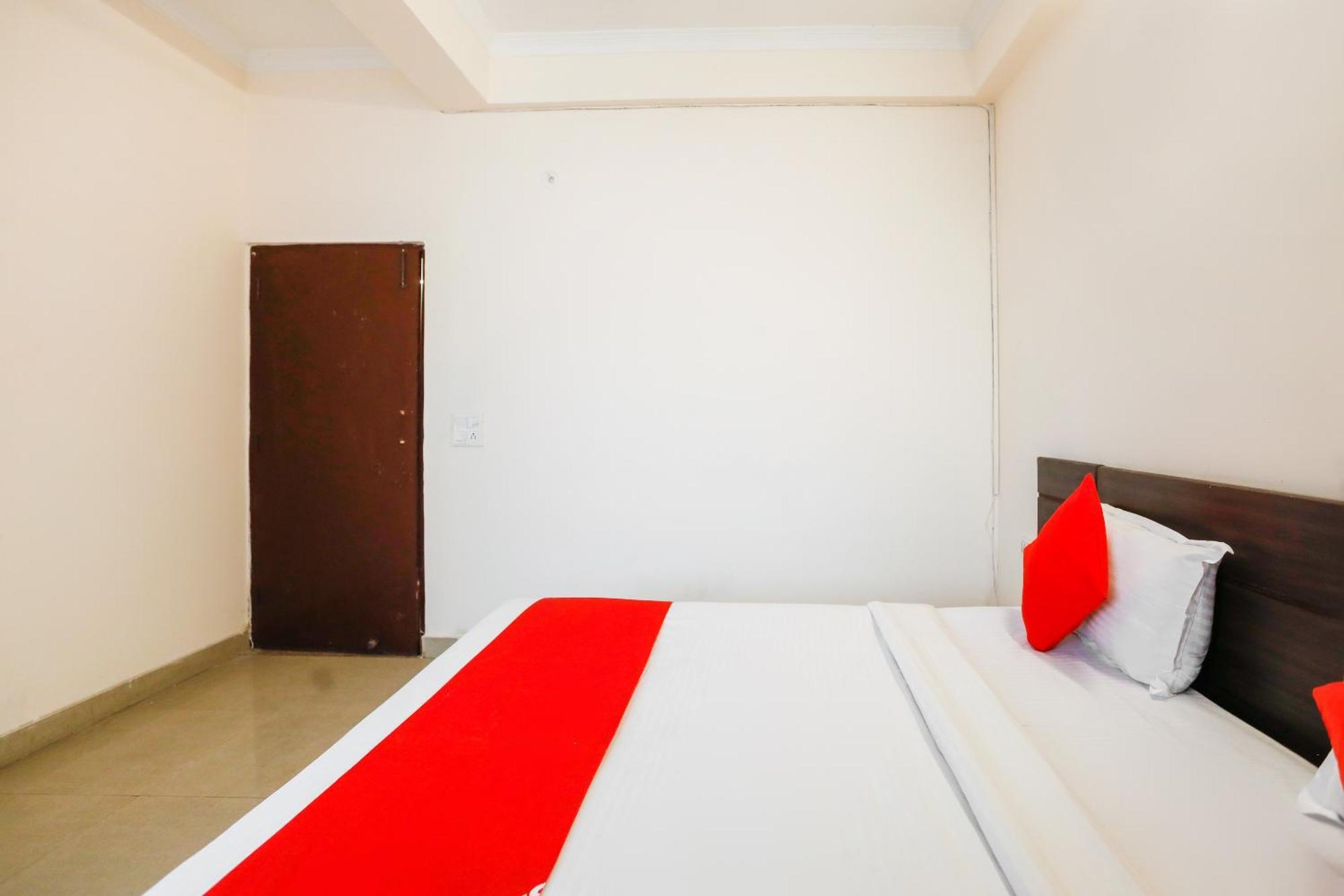 Hotel O Av Residency Near Botanic Garden Of Indian Republic Noida Exterior photo