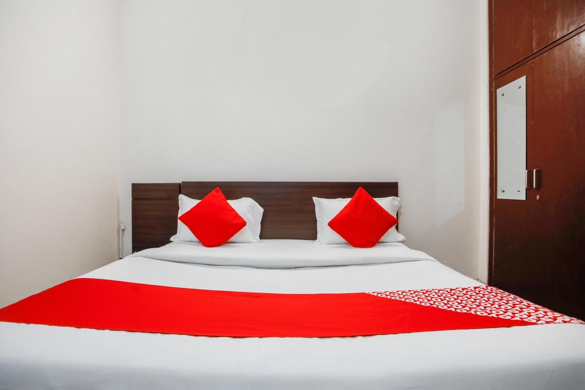 Hotel O Av Residency Near Botanic Garden Of Indian Republic Noida Exterior photo