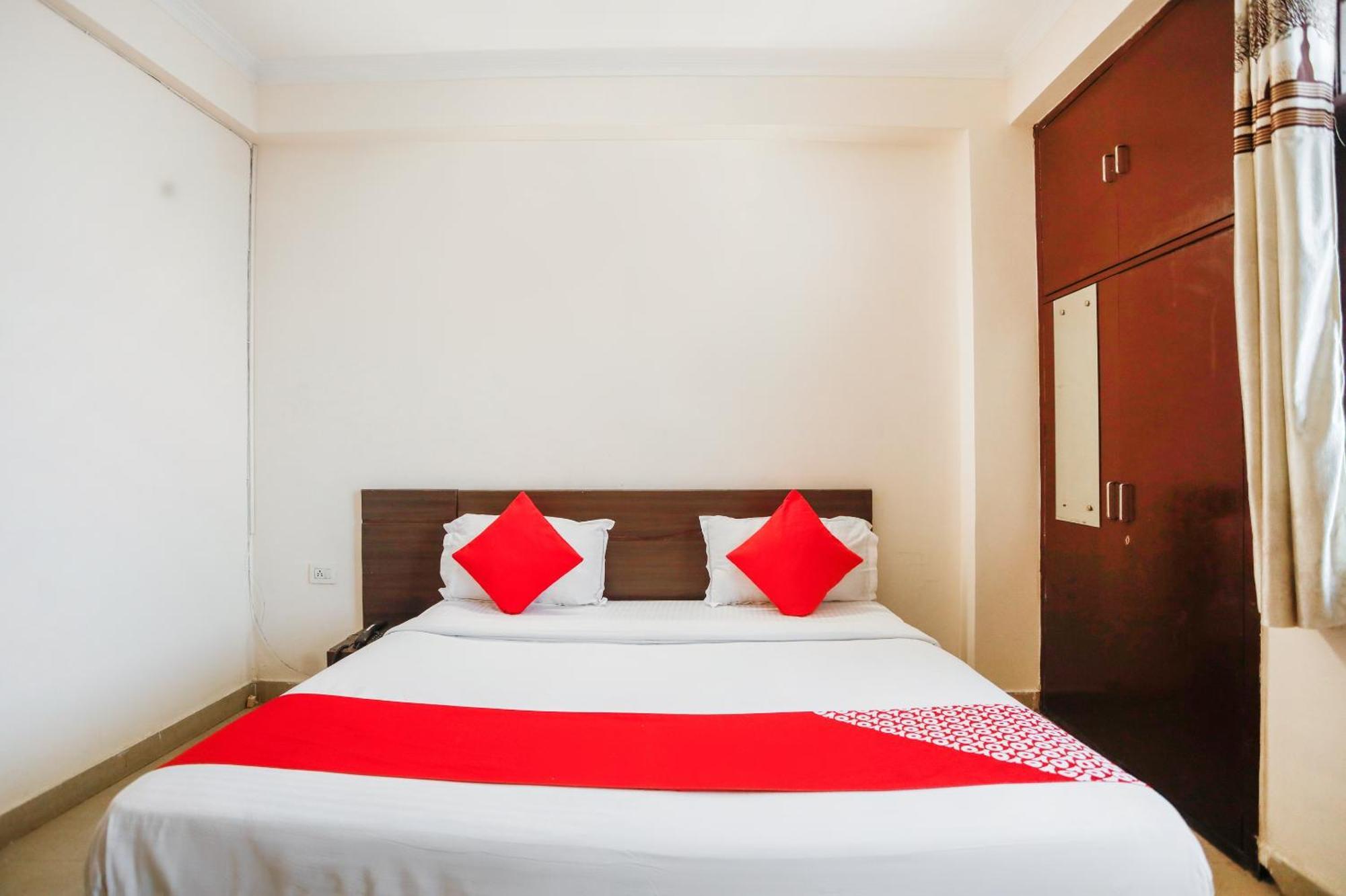 Hotel O Av Residency Near Botanic Garden Of Indian Republic Noida Exterior photo